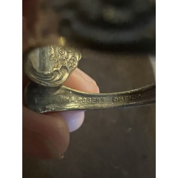 Vintage Wm Rogers Oneida Spoon Ring Juliette Pat Adjustable Silver Plate - Picture 4 of 5